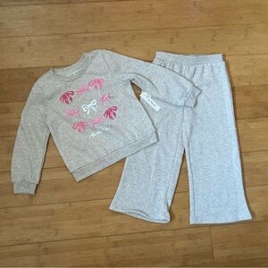 NWT Girls Size 5 Bows “Love Always” Outfit - Crewneck Top & Wide Leg Pants